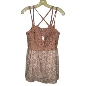 Feager Top nwt